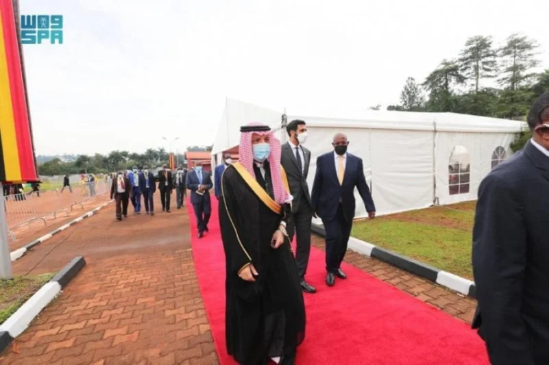 وزير الدولة لشؤون الدول الإفريقية يشارك في مراسم تنصيب رئيس جمهورية أوغندا