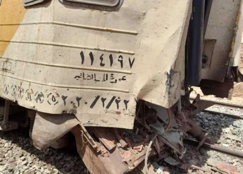 إصابة 5 أشخاص في حادث تصادم قطار ركاب في مصر