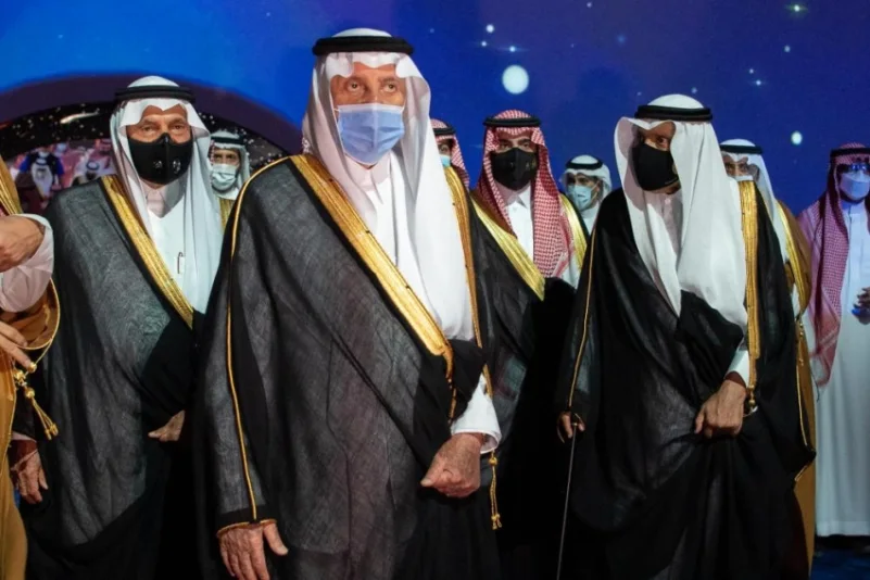 أمير مكة يدشن معرض المشاريع الرقمي ويكرم الفائزين بجائزة مكة للتميز والفائزين بالمبادرات الرقمية