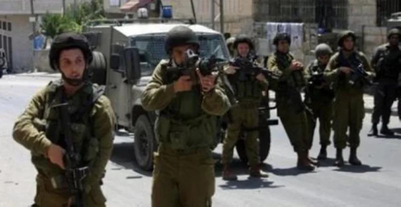 إسرائيل تداهم جنين بالضفة وتقتل ضابطين فلسطينيين