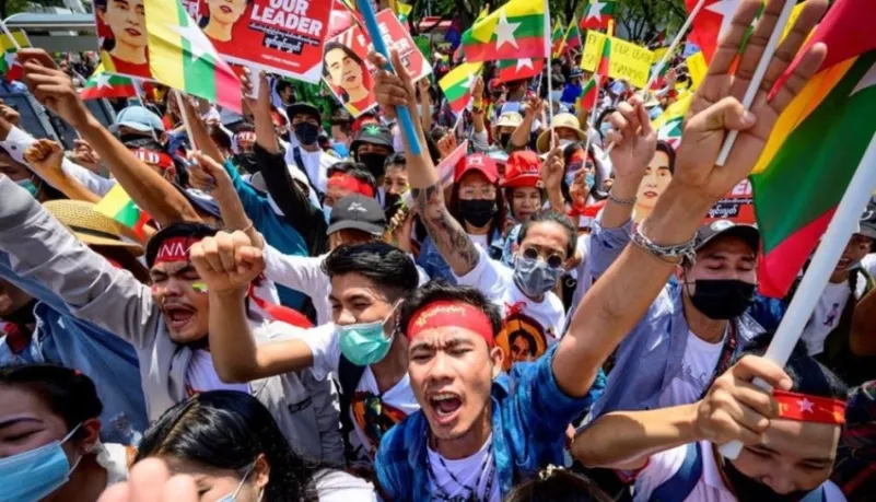 متظاهرون جرحى في بورما يرفضون الذهاب إلى مستشفيات عسكرية