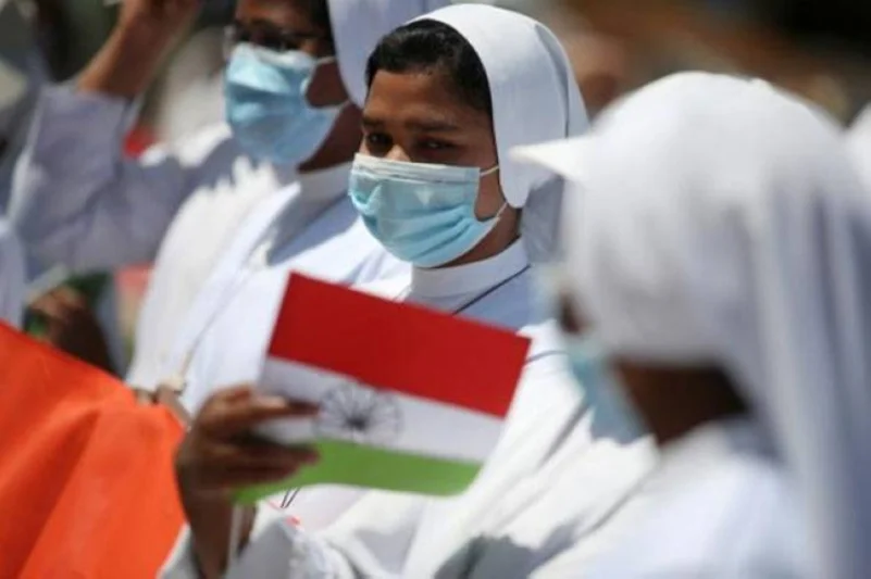 الهند تسجل أكثر من 37 ألف إصابة جديدة بكورونا و724  وفاة