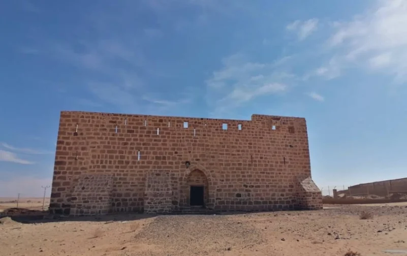  قلعة ذات الحاج بتبوك ..أول مستراحٍ في المملكة لحجاج الطريق الشامي قديماً