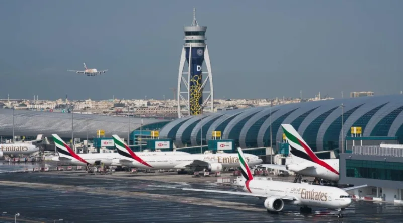 تصادم طائرتين بمطار دبي.. ولا إصابات