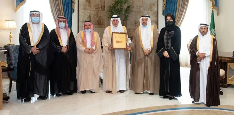 أمير مكة يستقبل رئيسي جامعة الملك عبدالعزيز وجامعة أم القرى