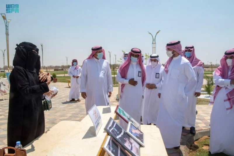 أمير الجوف يتفقّد أحياء طبرجل ويفتتح مشروع حديقة الأمير نواف بن عبدالعزيز