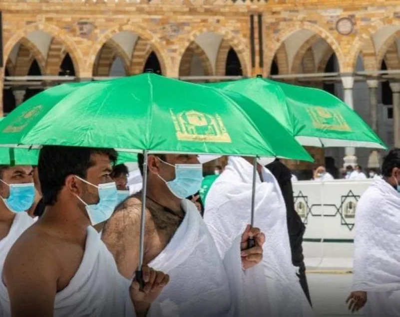 توزيع 4 آلاف مظلة على قاصدي المسجد الحرام