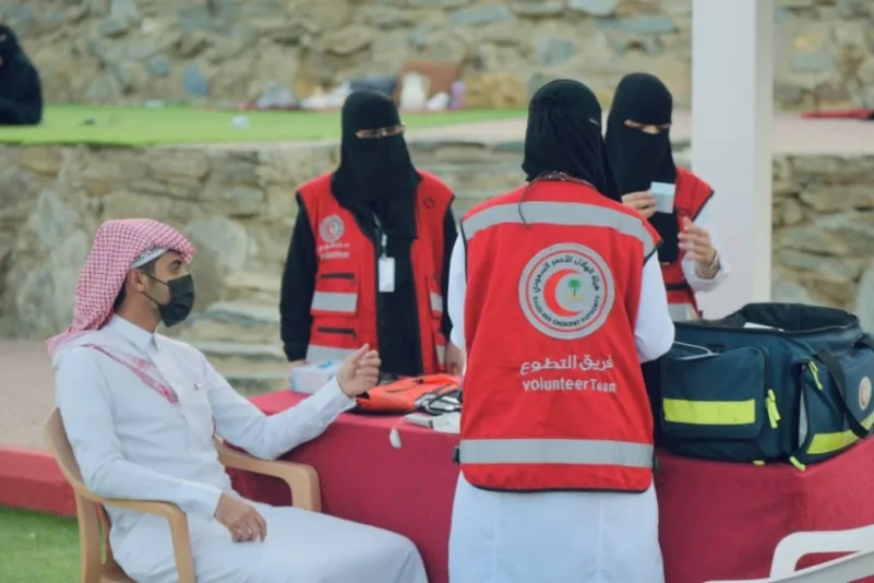 19 ألف ساعة تطوعية بالهلال الأحمر في الباحة