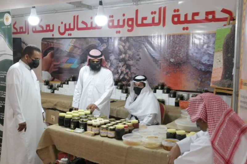 خلافات تعصف بمهرجان العسل  في الباحة وتهبط به من العالمية إلى المحلية