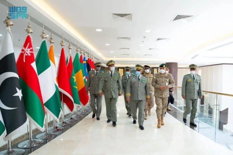 أمين "التحالف الإسلامي" يبحث التعاون المشترك مع قائد الجيوش الموريتانية