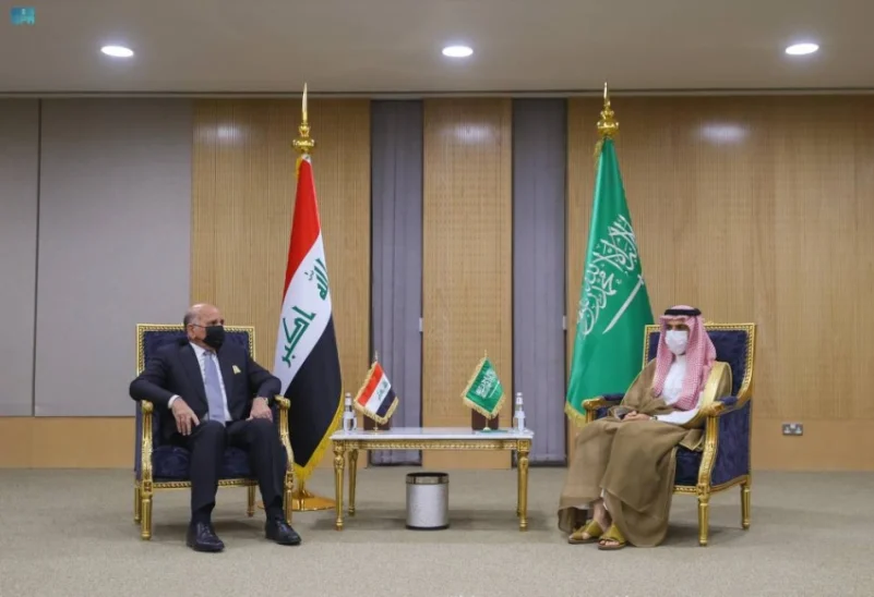 وزير الخارجية يبحث مع نظيره العراقي  سبل تعزيز التنسيق المشترك