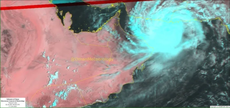 إجازة يومين للموظفين في عمان بسبب إعصار "شاهين"