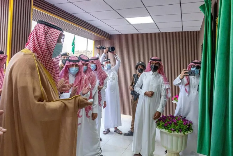 الأمير حسام بن سعود يفتتح بلدية مدينة الباحة الفرعية