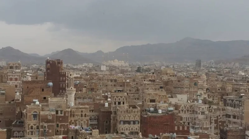 الخارجية اليمنية تستنكر الصمت الدولي أمام الإبادة الجماعية في "العبدية"