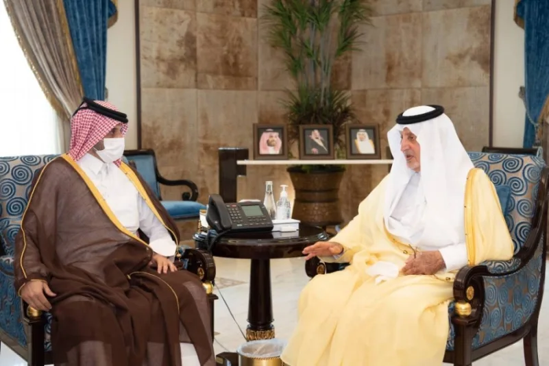أمير مكة ومستشاره يستقبلان القنصل العام القطري
