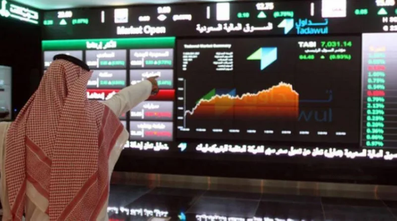 سوق الأسهم السعودية تسجل أعلى مستوى في 15 عاماً