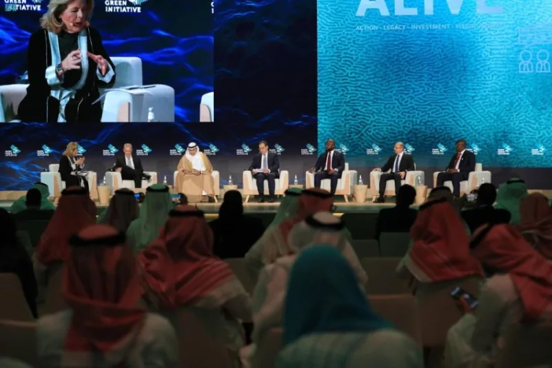 جلسة نقاشية في منتدى "مبادرة السعودية الخضراء" تبحث التوازن بين الاستدامة والتنمية