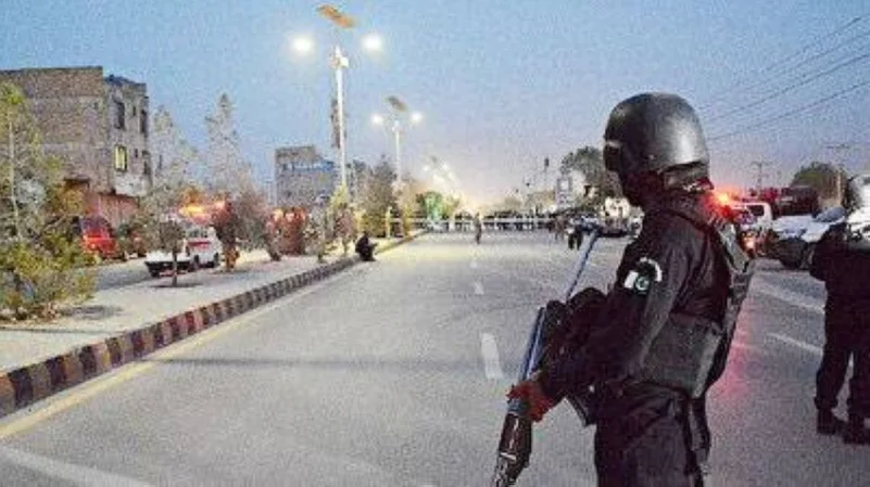 مقتل 4 من رجال الشرطة في باكستان