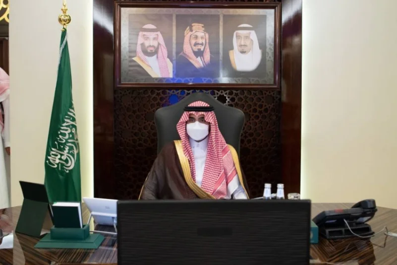 أمير منطقة مكة المكرمة بالنيابة يرأس الاجتماع الدوري للقيادات الأمنية بالمنطقة