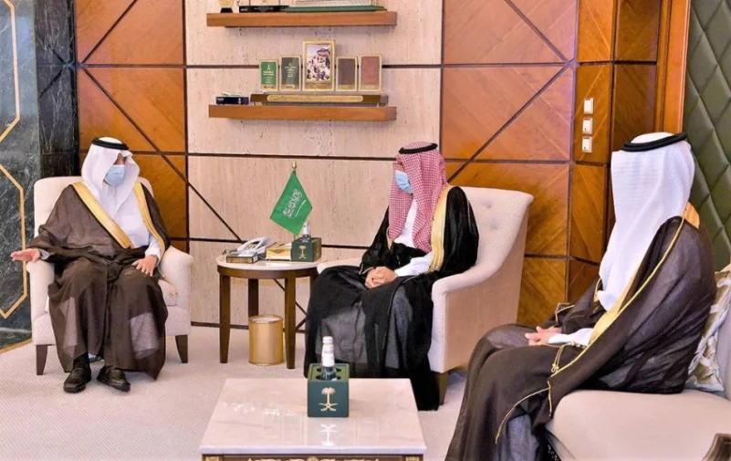 الأمير سعود بن نايف يدشّن حملة التطعيم ضدّ الإنفلونزا الموسمية بالشرقية