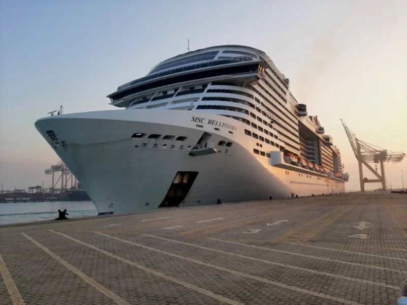 ميناء الملك عبدالله  يستقبل أكبر سفينة سياحية في تاريخ المملكة