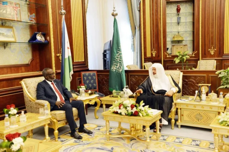 رئيس الشورى يعقد جلسة مباحثات مع رئيس مجلس النواب بجيبوتي