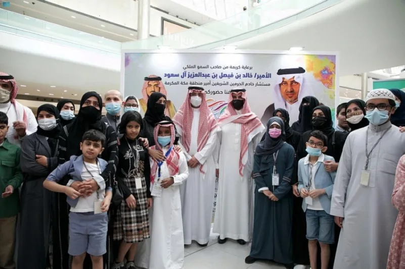 سعود بن جلوي يفتتح معرض «ريشة طيف» لذوي اضطراب التوحُّد