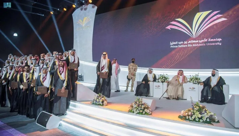 أمير الرياض يرعى حفل تخريج 1400 خريج من طلاب جامعة الأمير سطام