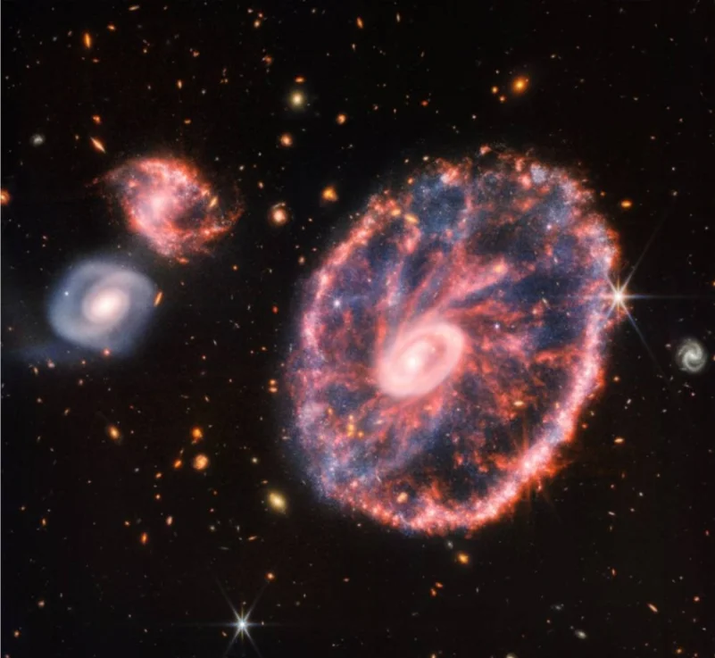 التلسكوب "جيمس ويب" يرسل صورة جديدة لمجرة "كارت ويل"