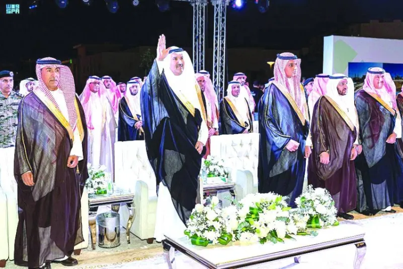 أمير المدينة يفتتح المرحلة الأولى لمشروع ميدان الملك عبدالعزيز