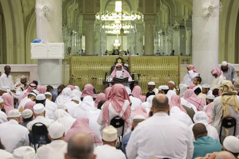 تكريم الشيخ وصي الله عباس المدرس في المسجد الحرام
