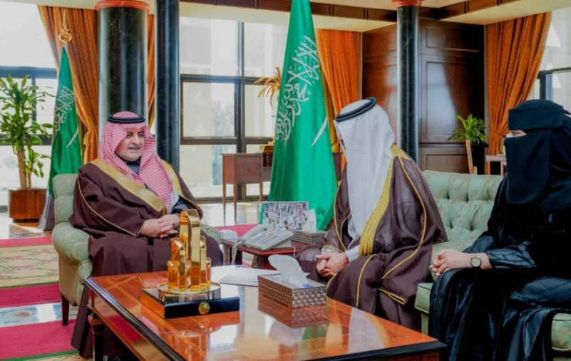 أمير منطقة تبوك  يستقبل رئيس واعضاء فرع الجمعية السعودية للإدارة الصحية بالمنطقة