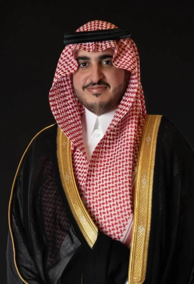 أمير الجوف يعزي مدير كهرباء المنطقة في وفاة والده