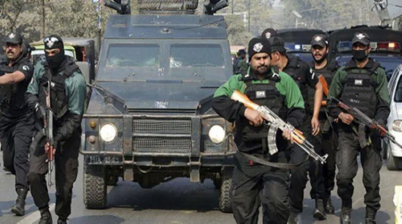الشرطة الباكستانية تقضي على 3 إرهابيين