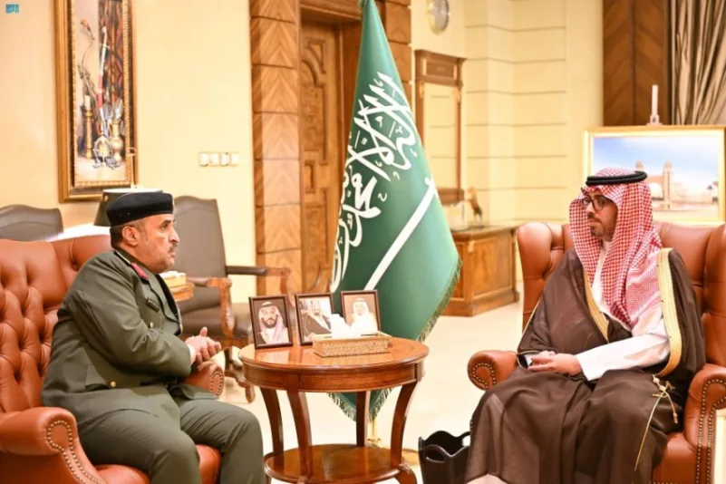الأمير سعود بن جلوي يستقبل مدير السجون بمنطقة مكة المكرمة