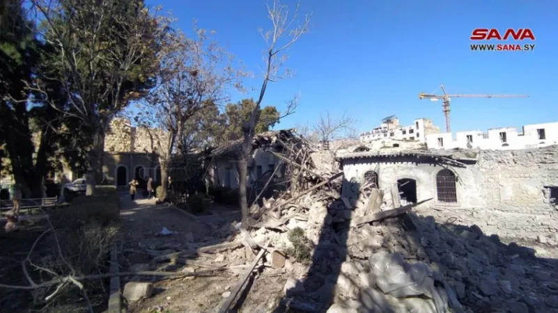 15 قتيلاً في قصف إسرائيلي على حي سكني في دمشق