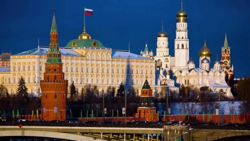 موسكو: إلغاء جميع العقوبات على روسيا والدعاوى غير القانونية جزء أساسي لتحقيق تسوية للأزمة في أوكرانيا