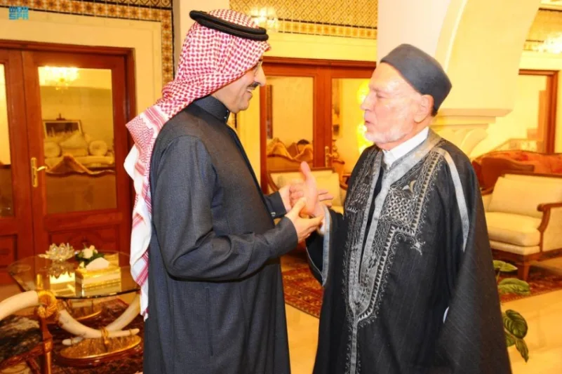 سفير المملكة لدى تونس يقيم مأدبة إفطار رمضاني