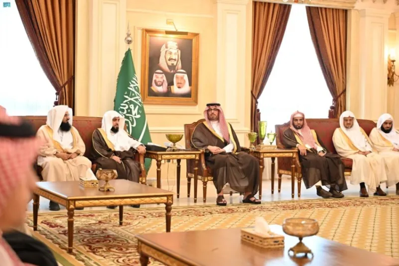الأمير سعود بن جلوي يستقبل رؤساء المحاكم والقضاة بجدة