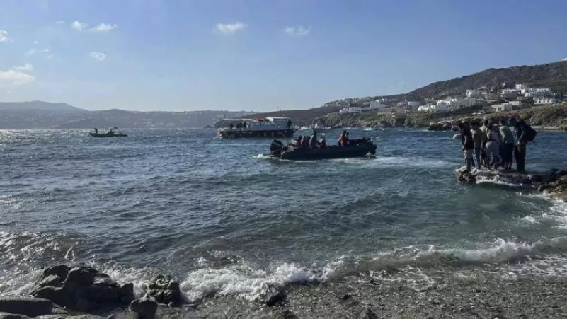 اليونان.. مصرع (3) مهاجرين إثرغرق قاربهم قبالة جزيرة ميكونوس