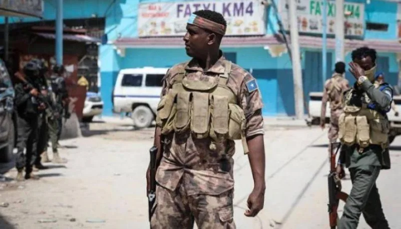 الأمن الصومالي يلقي القبض على قيادي في حركة الشباب الإرهابية