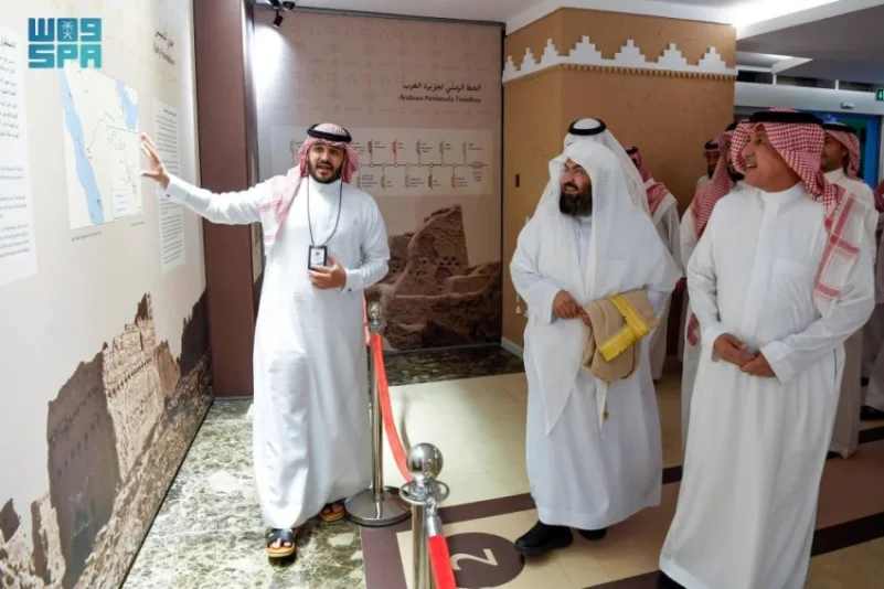 السديس يزور معرض " تاريخ الدولة السعودية " بـ"واس"