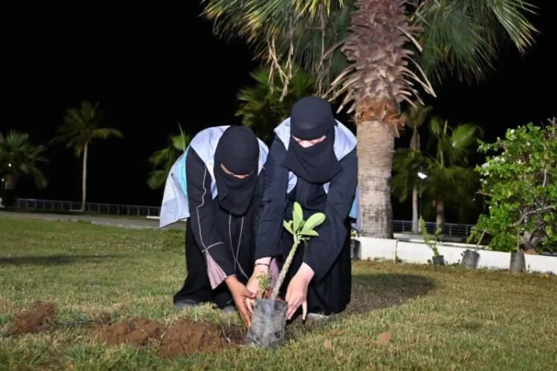أمانة جازان وبلدياتها تشارك في مبادرة "السعودية الخضراء"