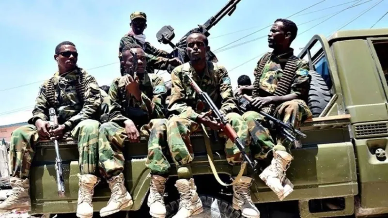 الصومال .. الجيش يقضي على (9) عناصر إرهابية بقرية " تفلو"