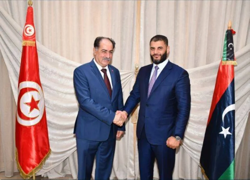 وزيرا داخلية تونس وليبيا يبحثان علاقات التعاون الثنائي (هاتفيًا)