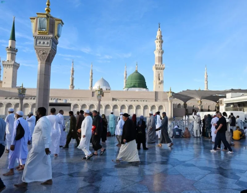أكثر من 5,9 ملايين مصلٍ يؤدون الصلوات في المسجد النبوي الأسبوع الماضي