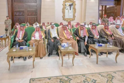 أمير منطقة حائل يعقد الجلسة الاثنينية أمير منطقة حائل يعقد الجلسة الاثنينية