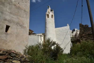 مسجد «المخض» أكثر من 1200 عام لم يتوقف الأذان فيه