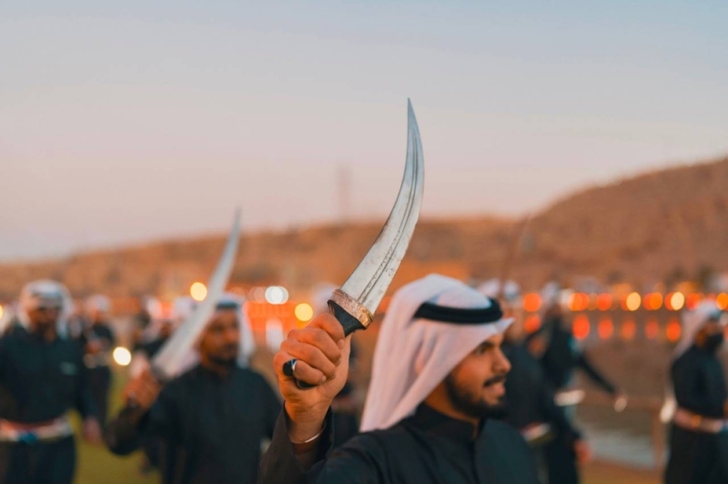 شاهد: أحدث صور من فعاليات احتفال المواطنين بيوم التأسيس 22 فبراير لأول مرة في تاريخ المملكة