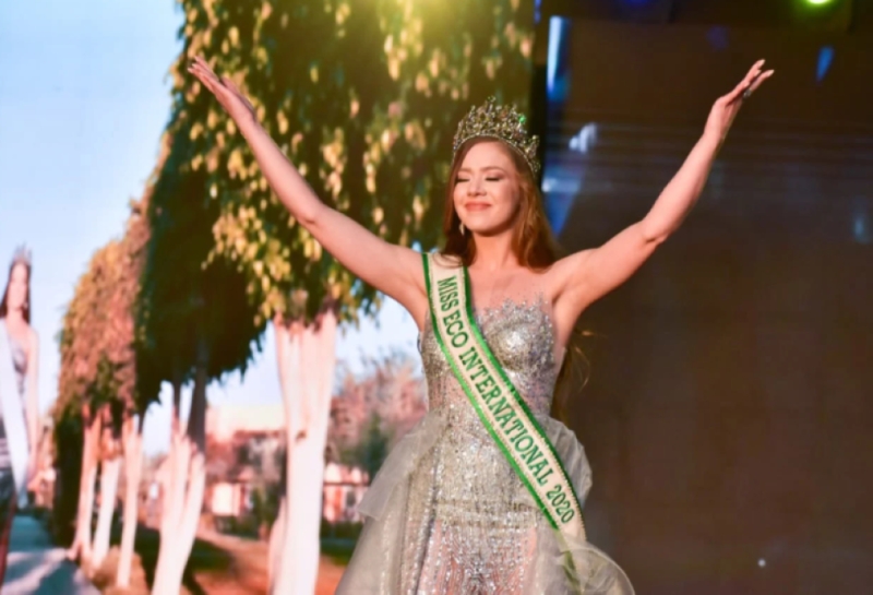 شاهد.. لحظة فوز فلبينية بلقب ملكة جمال العالم للسياحة والبيئة 2022